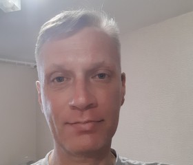 Seryezha, 45, Slantsy