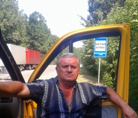 Анатолий, 65 лет, Волгоград