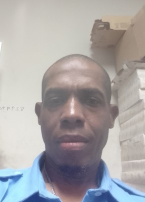 Yunior valdez из Santo Domingo 43 года