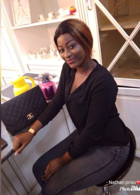 adora, 30, Republic of Cameroon, Douala