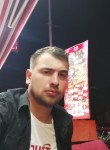 Tuncay, 29, Istanbul
