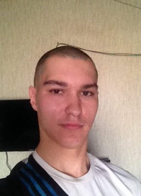 Лев, 26, Россия, Челябинск