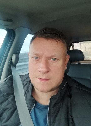 Михаил из Санкт-Петербурга 40 лет