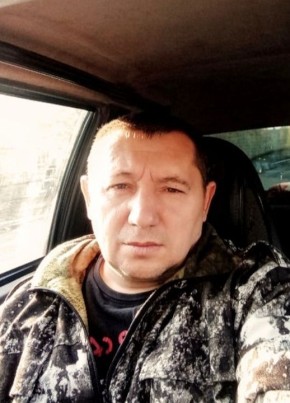 Александр из Суровикино 48 лет