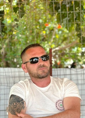 John, 29, Ελληνική Δημοκρατία, Θεσσαλονίκη