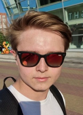 Valentin, 19, Russia, Moscow