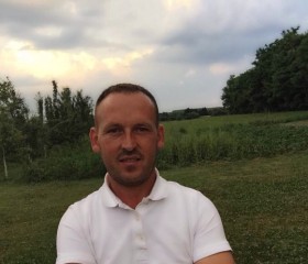 Betim fetahaj, 43, Istok