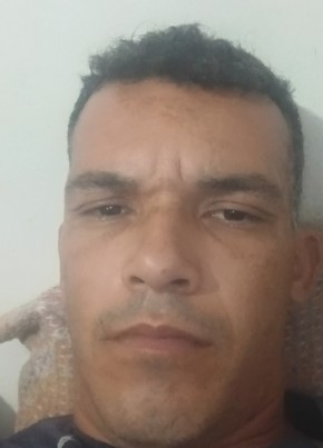 What из Taboão da Serra 18 лет