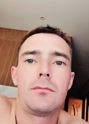 Andrey, 31, Russia, Almetevsk