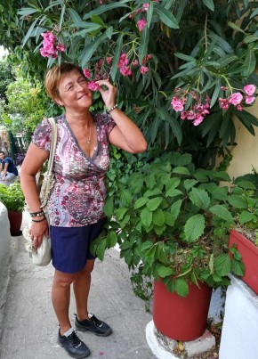 Алёна, 60, Россия, Зеленоградск