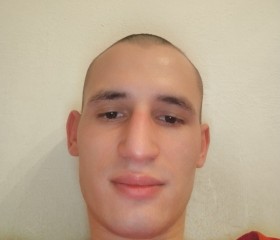 Daniel, 26, Resita