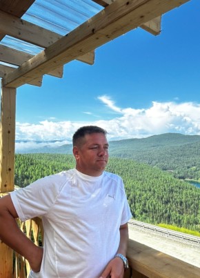 Алексей из Новосибирска 44 года