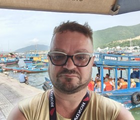 Maxim, 38, Nha Trang