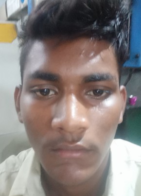 Madan, 18, India, Ahmedabad
