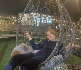 Oksi, 47, Divnoye