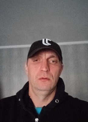 Артем, 39, Россия, Лихославль