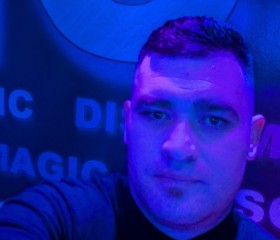 Petro, 31, Winnenden