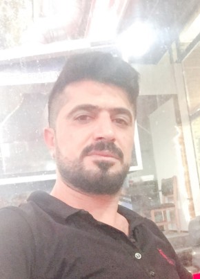 Mehmet demir, 33, Türkiye Cumhuriyeti, Esenyurt