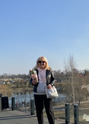 Лена, 56, Россия, Москва