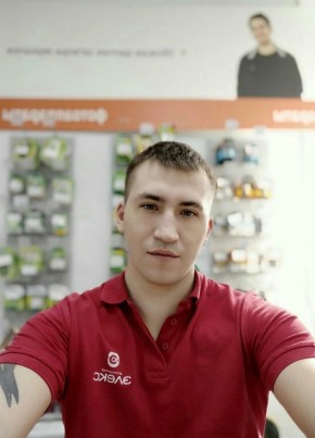 Антон, 31, Россия, Кольчугино