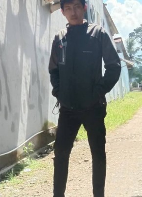 Berkah kucir, 28, Indonesia, Purwokerto