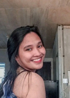 Nela, 24, Pilipinas, Maynila