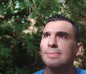 Yerneg, 36, Heredia