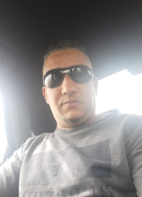 Rachid, 42, People’s Democratic Republic of Algeria, El Aouinet