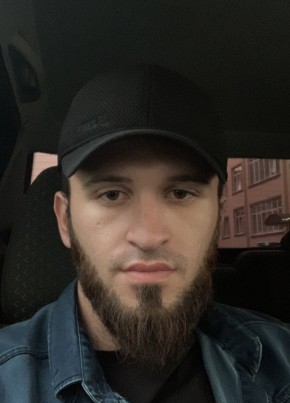 Artur, 25, Russia, Nalchik