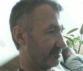 Олег, 61 год, Столін