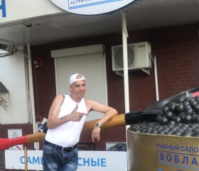 Aleksandr, 48, Moscow