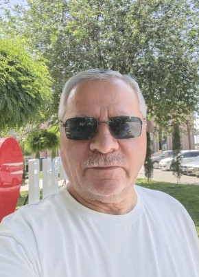 Мануел из Արտաշատ 56 лет