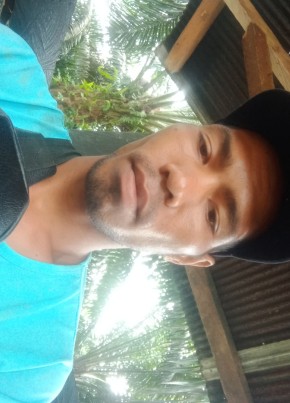 Sergius Tangi, 33, Indonesia, Kota Bontang