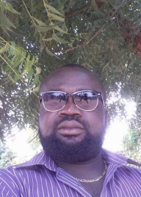 Georges, 39, République Togolaise, Lomé