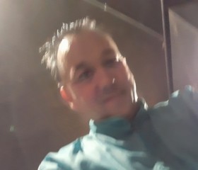 Mathayust, 45, Ajka