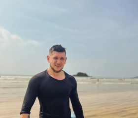 Viktor, 39, Moscow