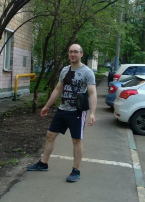 Павел из Москвы 41 год
