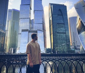 Макс, 18 лет, Санкт-Петербург