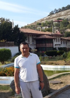 Эдуард из Лыткарино 54 года