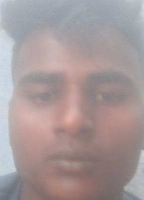 Di, 18, India, Kotkapura