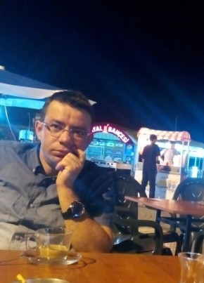 Adem, 39, Türkiye Cumhuriyeti, Mustafakemalpaşa