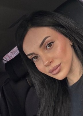 Карина из Владикавказа 27 лет
