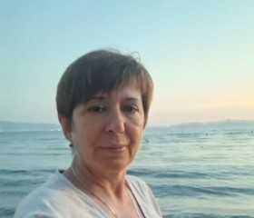 Nina, 59, Moscow