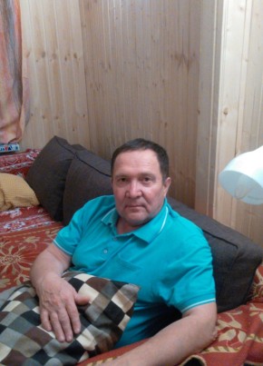 михаил, 63, Россия, Нижний Тагил