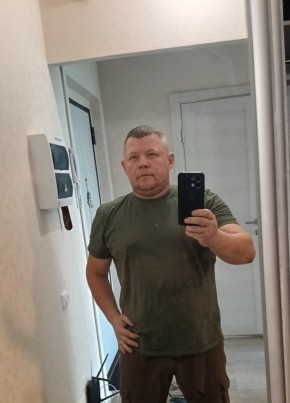 Саша из Нижневартовска 43 года