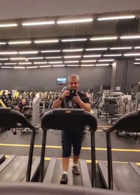 Юрий из Петрозаводска 52 года