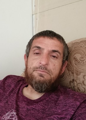 Тимур из Хасавюрта 46 лет