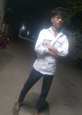 Vikram Singh, 18, India, Kātrās