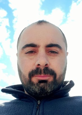 Ридван из Прохладныя 37 лет