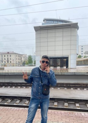 Артём из Наваполацка 25 лет